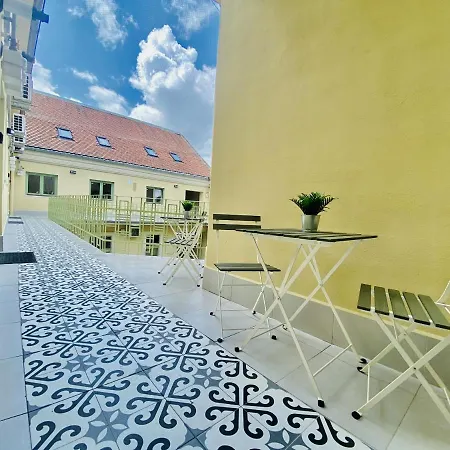 Apartament Agoston Galgon Holiday *